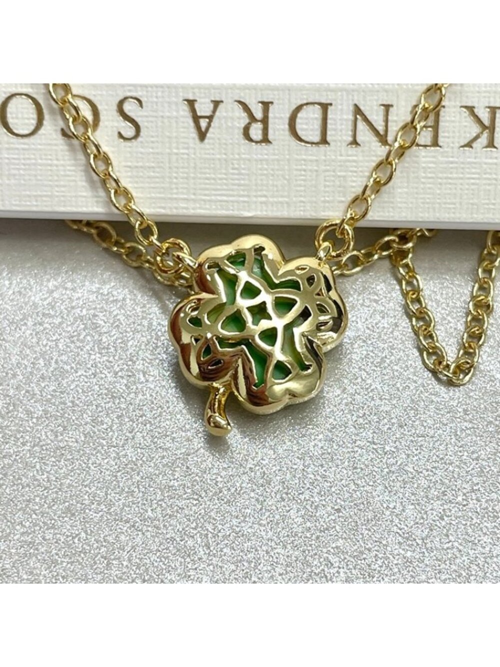 Kendra Scott Clover Gold Short Pendant Necklace - Picture 6 of 7